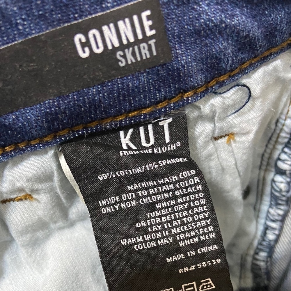 KUT from the Kloth Connie Denim Skirt Medium Wash Raw Hem Size 8 Distressed Slit - Picture 4 of 13